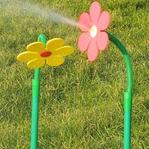 Crazy dancing daisy - dancing, sprinkler
