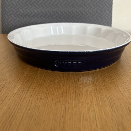 Pyrex dark blue ceramic - dark, pie