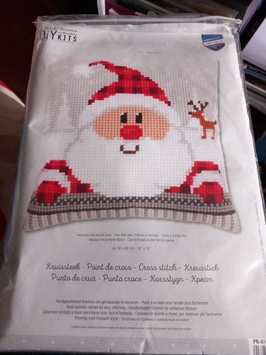 Vervaco santa cushion front - santa,