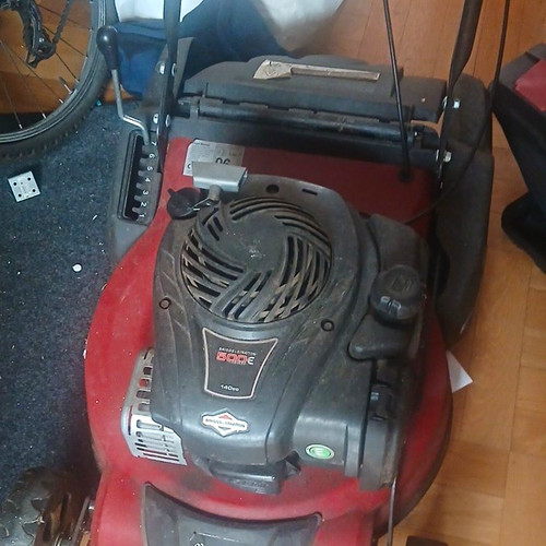 Briggs stratton 500e 140cc - briggs,