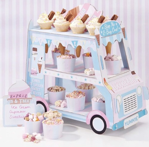 Ice cream van - cream, stand
