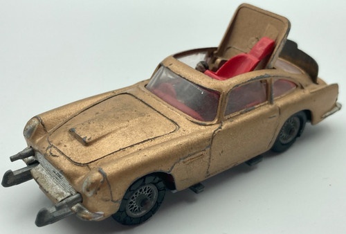Corgi toys 261 aston martin - corgi,