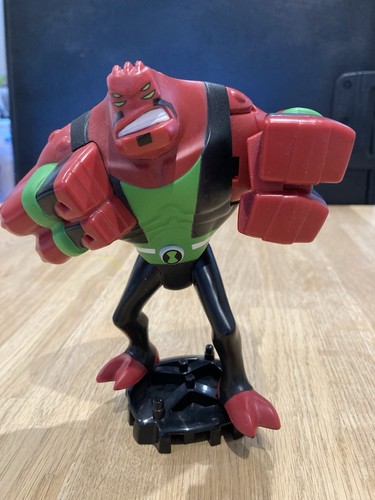 Punching four arms - arms, ben