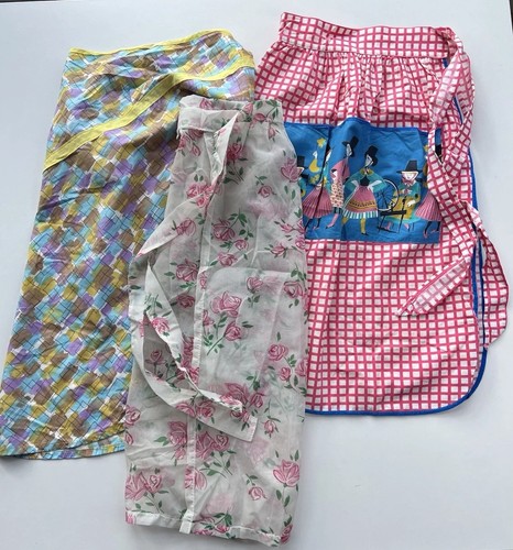 Stunning vintage aprons from - 3,