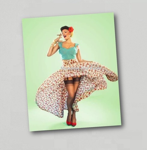 Fridge magnet pin girl - fridge, up
