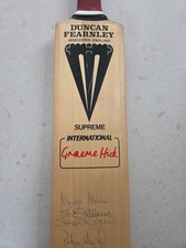1990s Cricket Bat Duncan Fearnley Graeme Hick SIGNED By Yorkshire c.c.c UNUSED