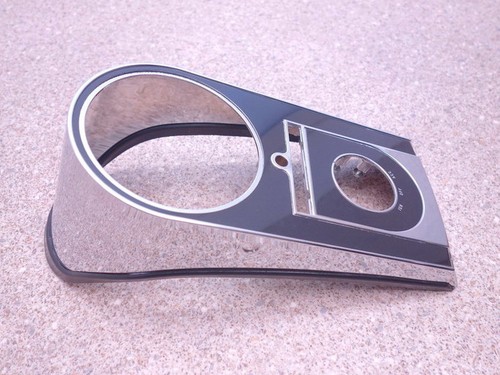Tank cover speedometer console