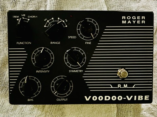 1995 roger mayer voodoo vibe - mayer, voodoo-vibe