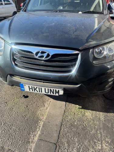 Breaking hyundai santa - santa, 2011