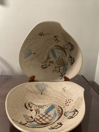Red wing pottery - wing, white