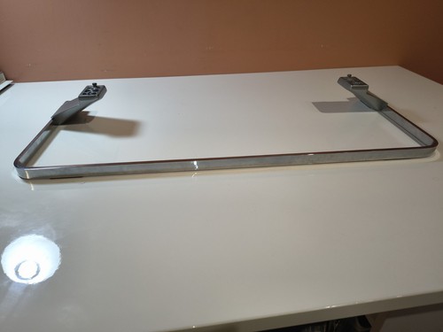 Panasonic metal stand - 47",