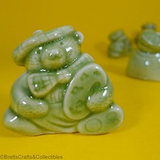 Wade Whimsies (1995/98) Green Bear Ambitions (1998/Set #2) - Artistic Edward
