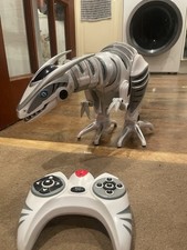 Working WowWee Roboraptor