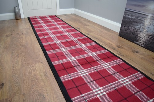 Tartan red hallway - red, runner