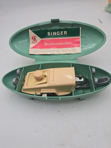 Vintage singer button - singer,