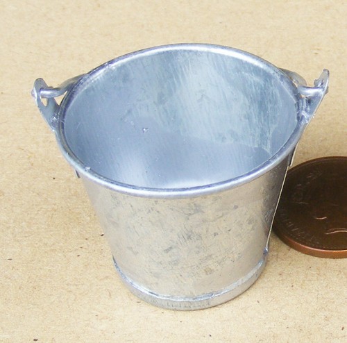 Dolls house large metal - metal, bucket