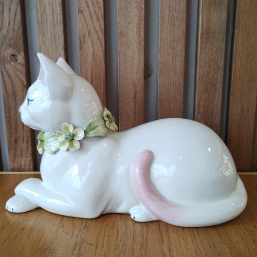 Large ceramic white - ceramic,