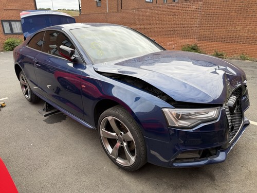 Audi 9 breaking - audi, a5