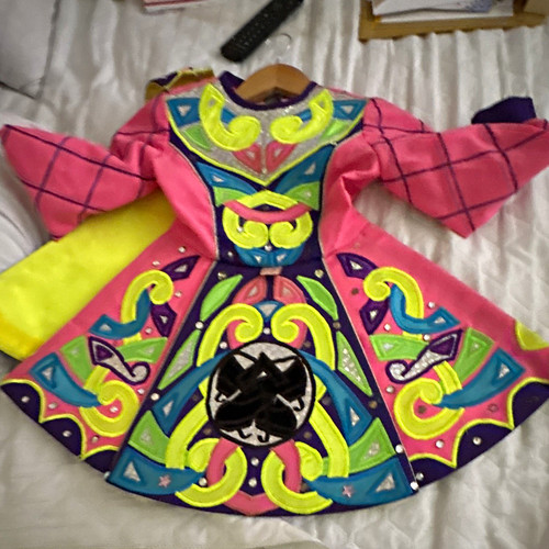 Childs pink and yellow - , irish