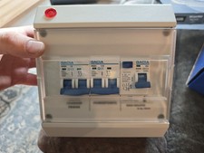 Caravan Deluxe Mains Consumer