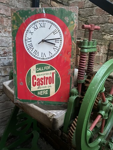 Castrol oil vintage - castrol, style