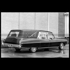 Photo A.024350 SUPERIOR-PONTIAC LANDAULET FUNERAL COACH 1968 HEARSE