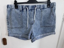 Elastic Waist Size 18 Light Blue Denim Shorts Hot Pants Elastic Waist (J)