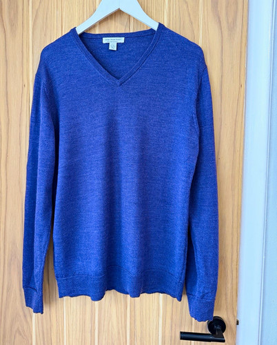 Cedar wood state - mens, v-neck