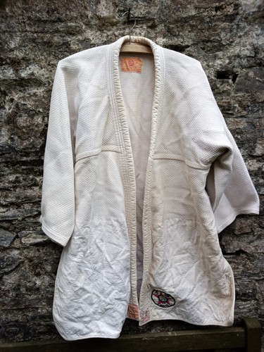 Vintage judo suit size medium - suit,