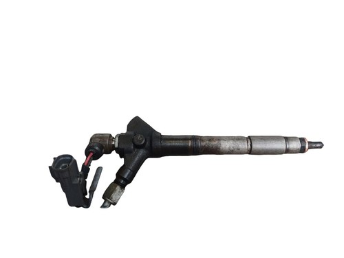 Lexus is220d fuel injector - lexus,