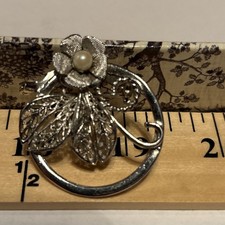 Vintage Coro Floral Flower Circle Pin Brooch With Faux Pearl