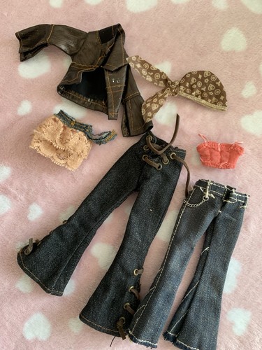 Vintage bratz clothing bundle - bratz,