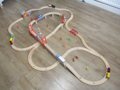 Wooden thomas the tank engine - wooden,