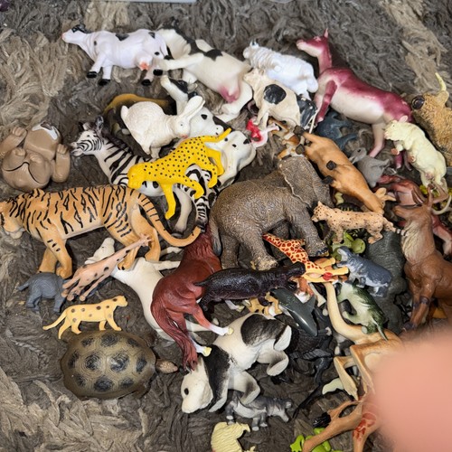 Assorted toy animals - , farm