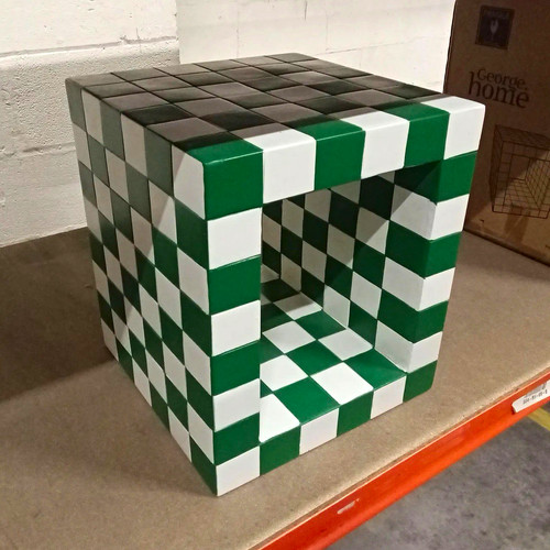 Green white checkerboard - &,