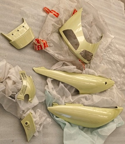 Aprilia area yellow - yellow, fairing