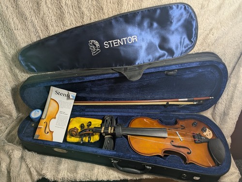 Stentor violin case - 4/4,