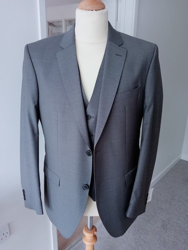 Mens mid grey suit bnwt - grey,