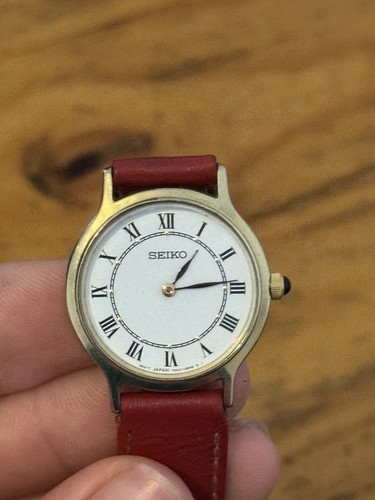 Seiko women vintage quartz - seiko,