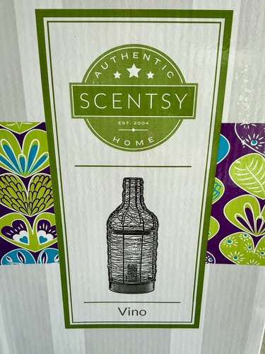 New scentsy vino - new, wire