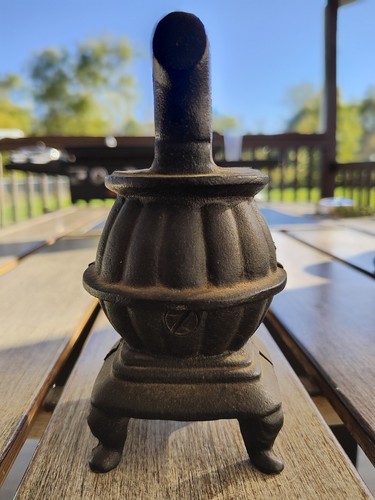 Antique cast iron mini pot - iron,