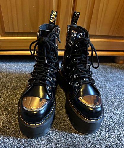 Martens jadon max - dr., rebel