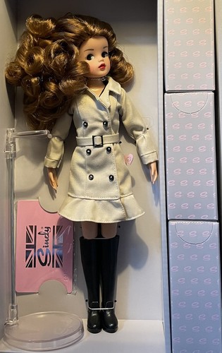 Sindy collectors club doll - sindy,