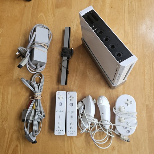 Nintendo wii console bundle - wii,