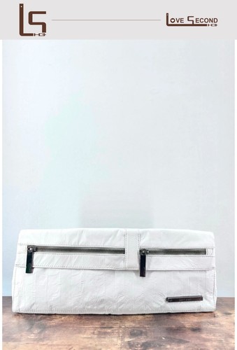 Matt nat white - hand, pouch