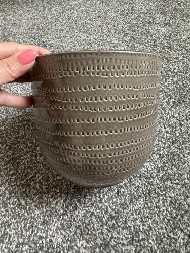 Ceramic clay plant pot - plant, very