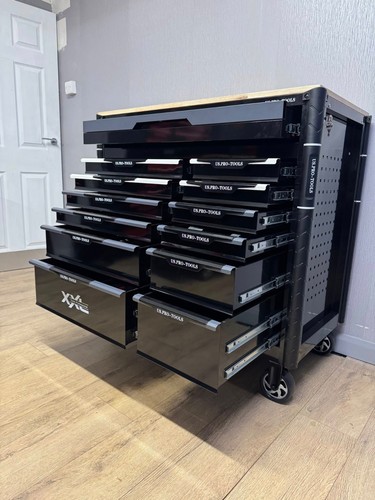 Pro tool chest - chest, with