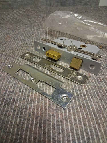 Union lever mortice door - 3,