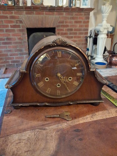 Stunning vintage smiths - stunning,