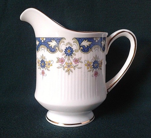 Paragon coniston milk jug - coniston, bone